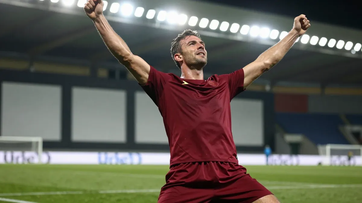 افتتح المنتخب القطري لقدامى اللاعبين مشواره في كأس الخليج للقدامي بفوز مهم 2-0 على البحرين على ملعب حمد الدولي، ليجمع أول...