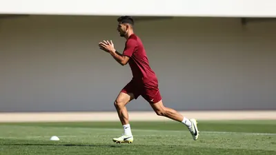وصلت بعثة المنتخب القطري إلى مدينة جدة السعودية يوم السبت للبدء في الاستعدادات الفنية لبطولة كأس الخليج العربي السابعة...